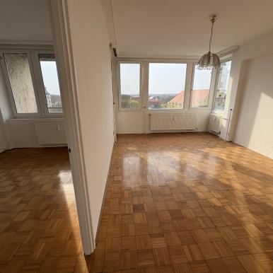 2 szobás, erkélyes lakás gyönyörű belvárosi panorámával