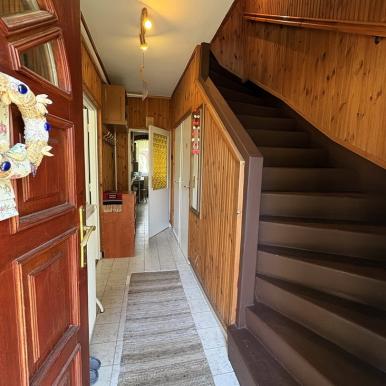 3 szoba + nappalis + étkezős sorház Kertvárosban