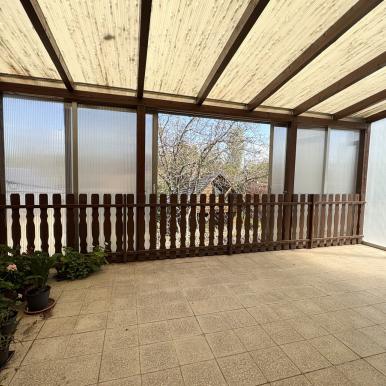 3 szoba + nappalis + étkezős sorház Kertvárosban