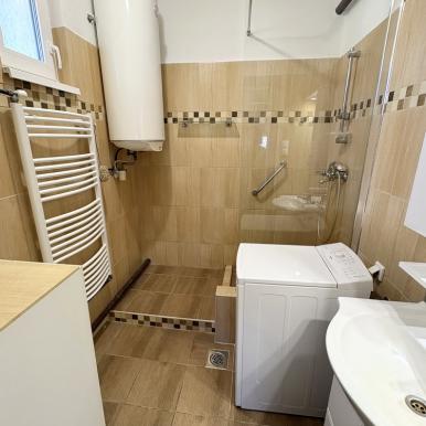 3 szoba + nappalis családi ház Termál lakótelepen