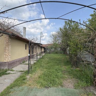 Magyartésen 85 m2-es tanya 5755 m2-es területtel