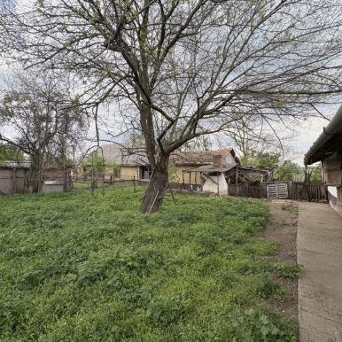 Magyartésen 85 m2-es tanya 5755 m2-es területtel