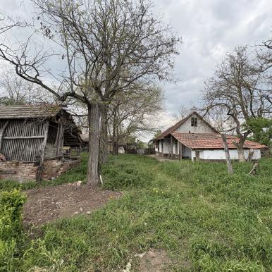 Magyartésen 85 m2-es tanya 5755 m2-es területtel