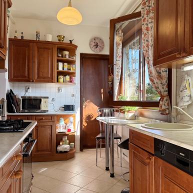 Megkapóan egyedi és elegáns családi ház Kertvárosban