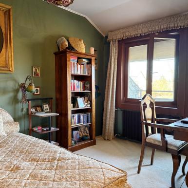 Megkapóan egyedi és elegáns családi ház Kertvárosban