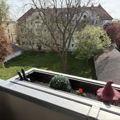 Prémium minőségű, belső kétszintes lakás belvárosban